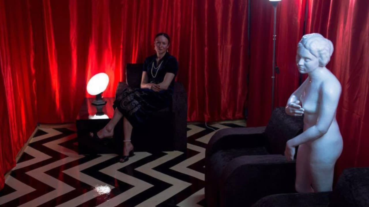 Ястреб Размером С Лошадь