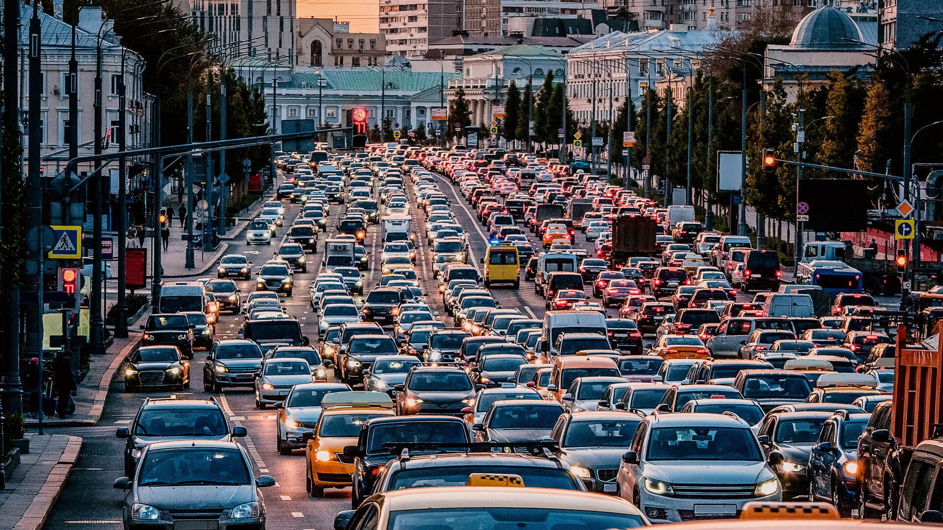Embouteillages, parkings : dans l'enfer de la route