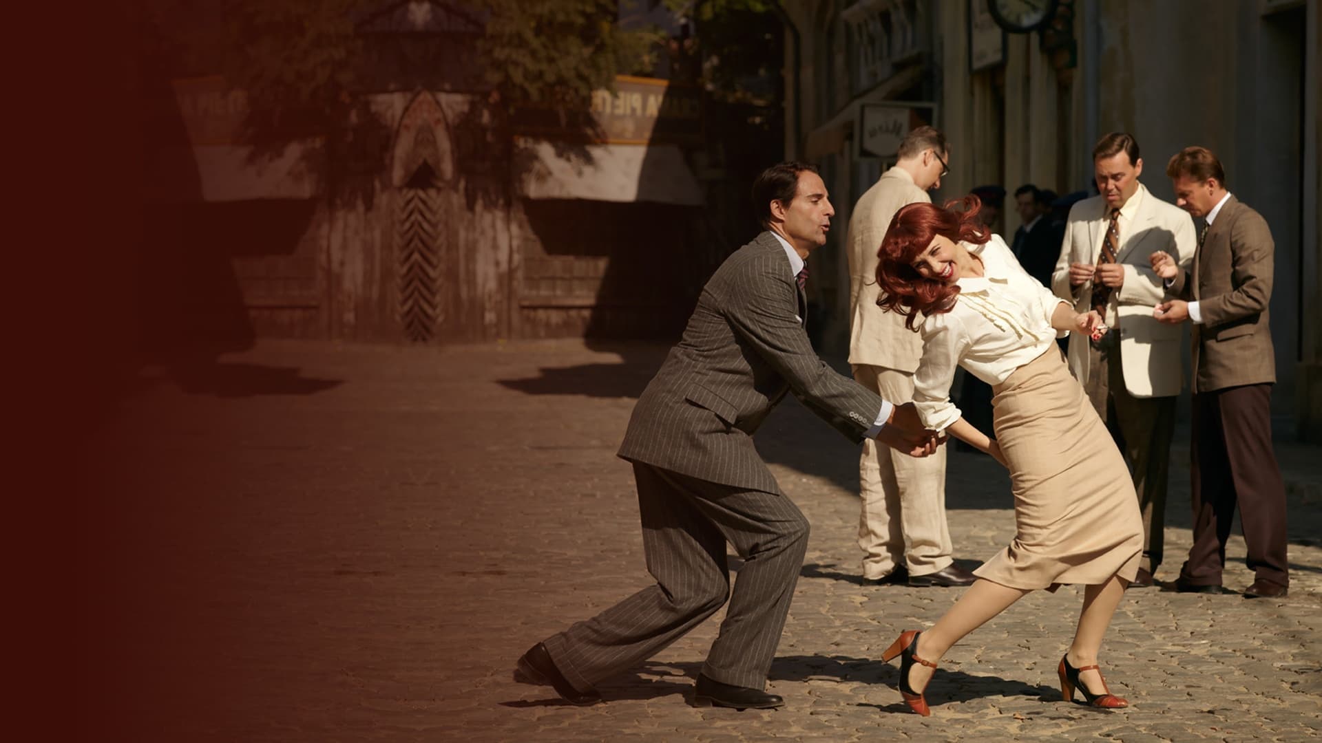 Mai aproape de Lună