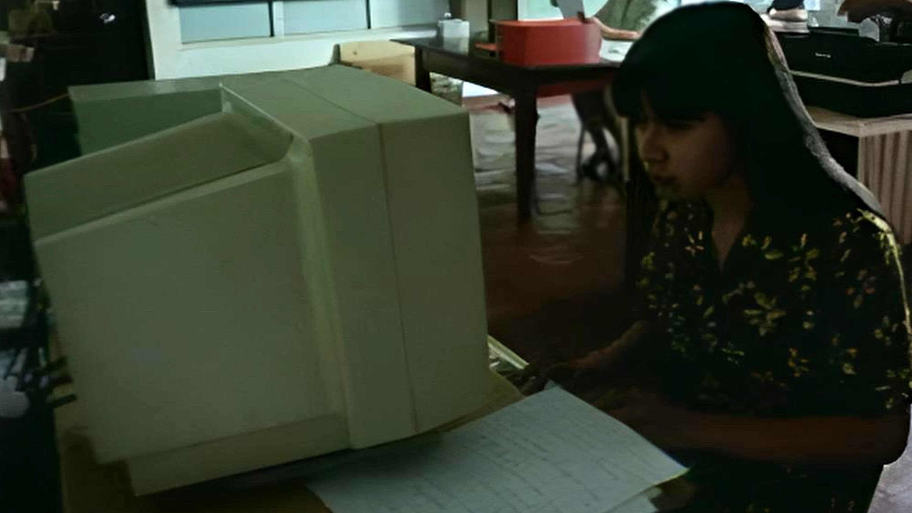 Hubad sa Ilalim ng Buwan