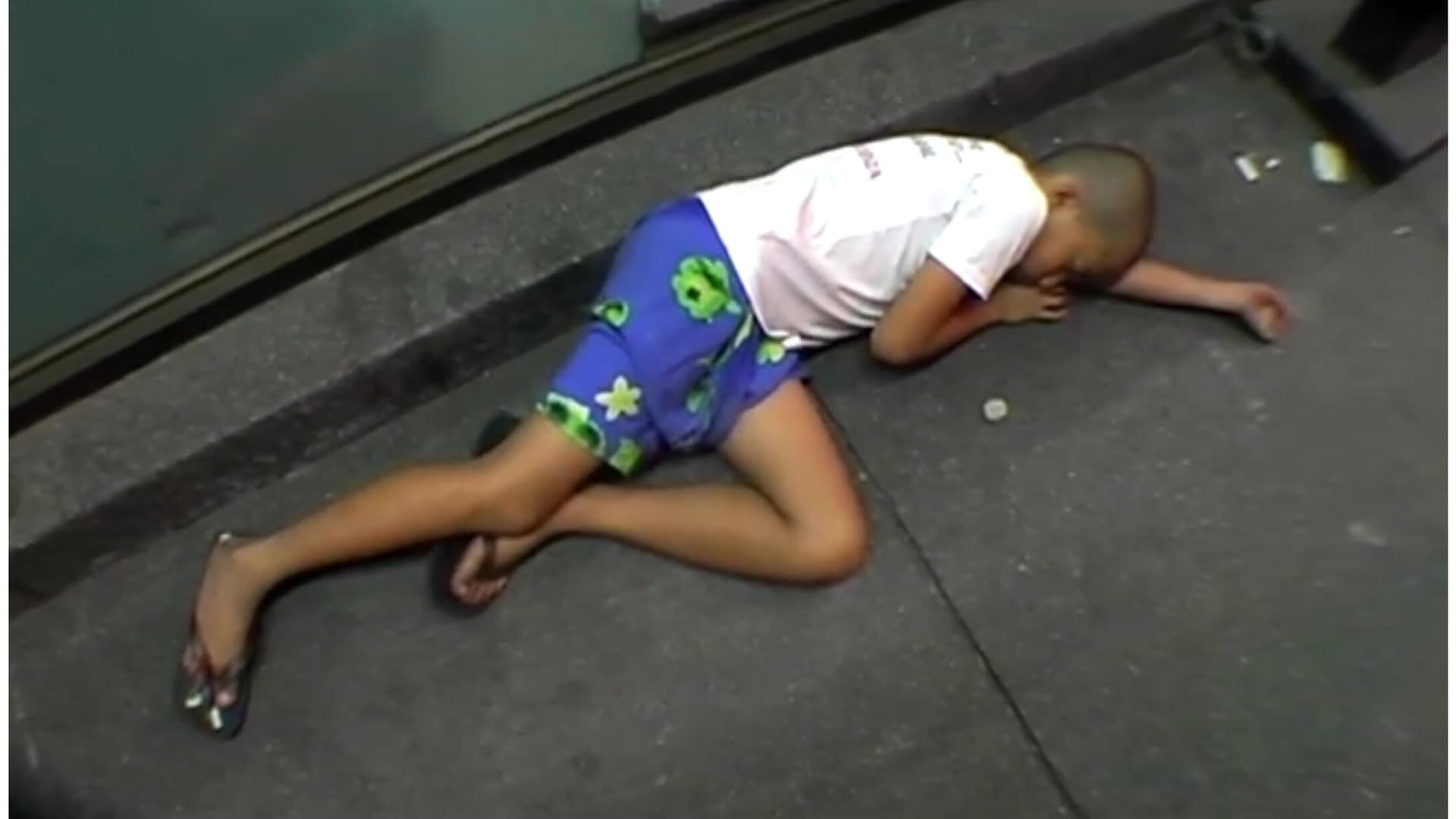 TATLUMPU’T APAT NA Kulob