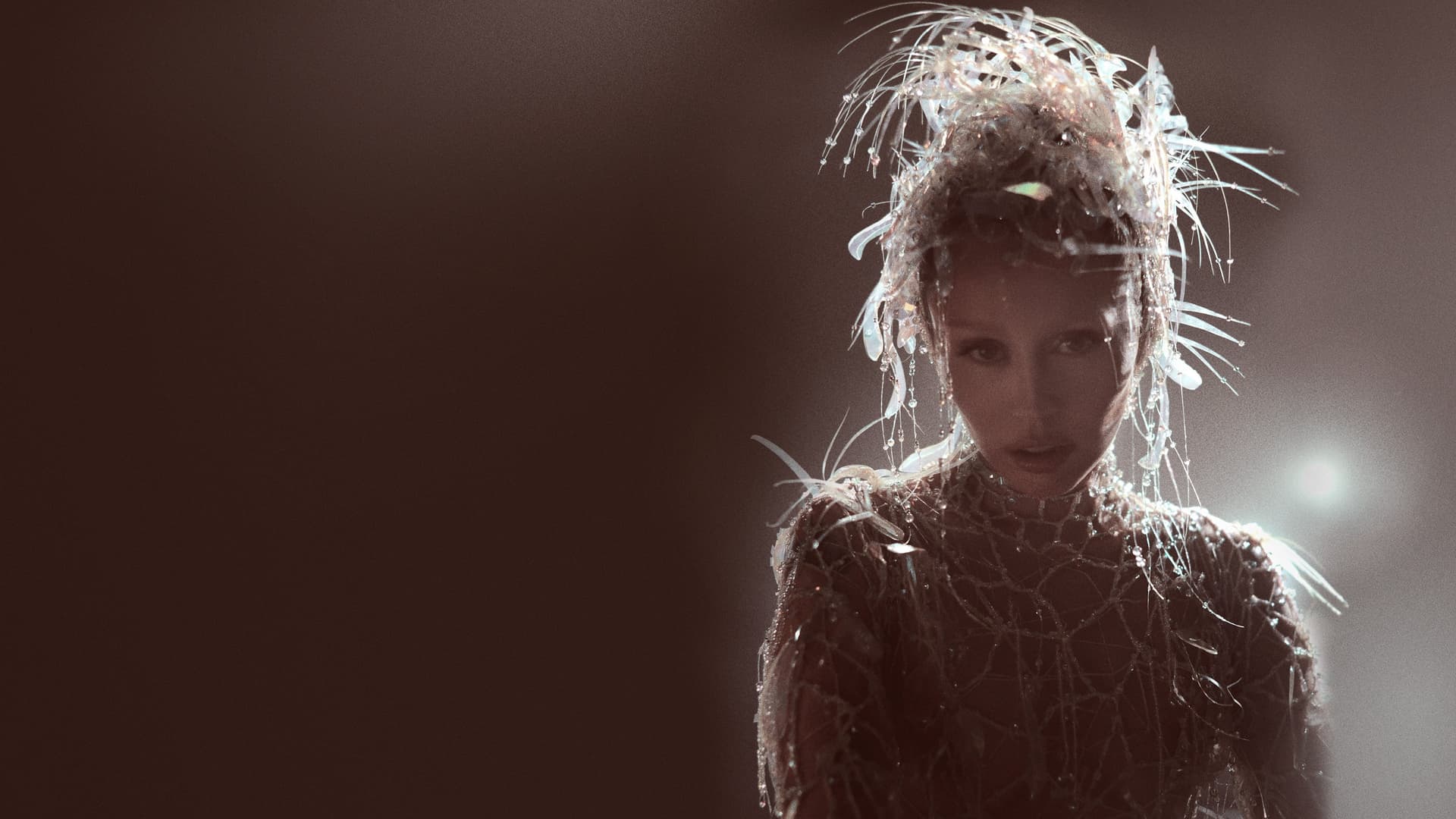 Miley Cyrus: Something Beautiful