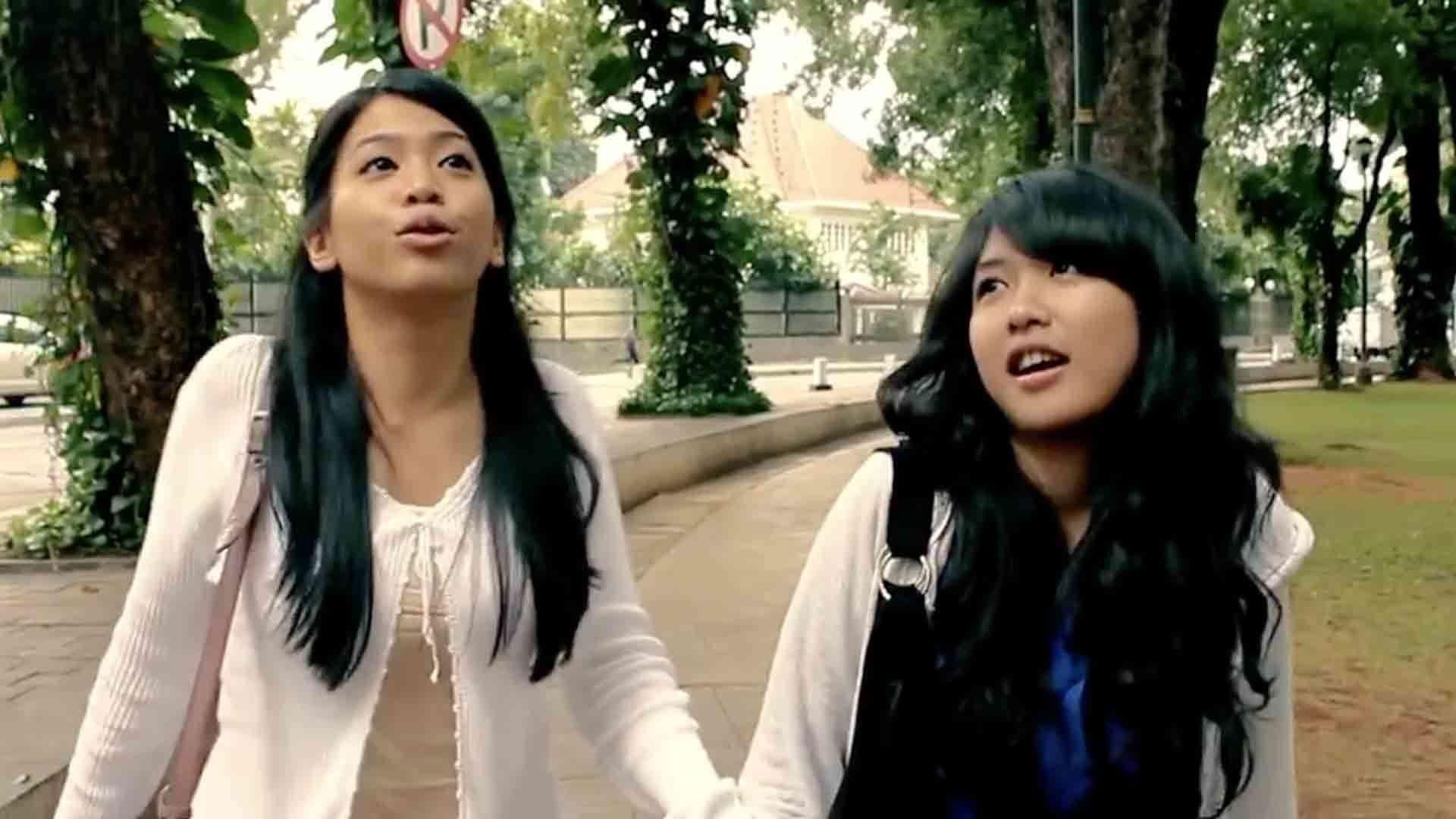 Halo, Selamat Tinggal