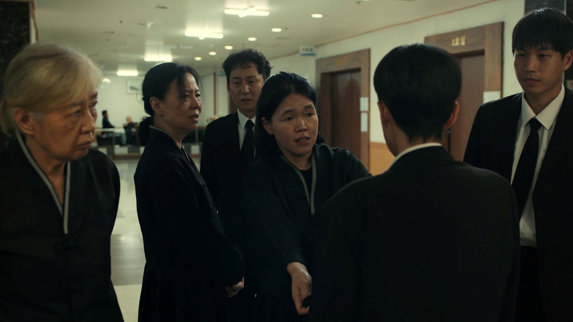 애도의 애도를 위하여