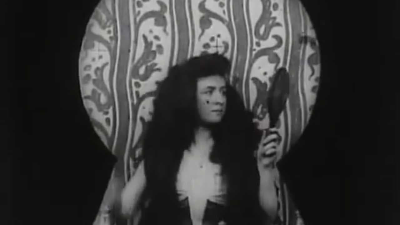 Par le trou de la serrure