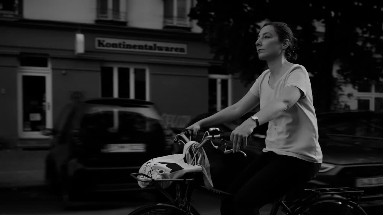 Açık Kapılar Ardında