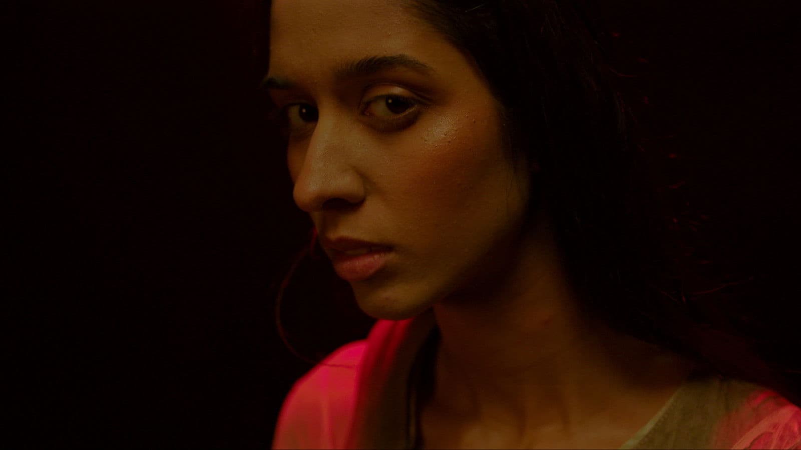 Krajina opuštění I.: Dívka s bičem