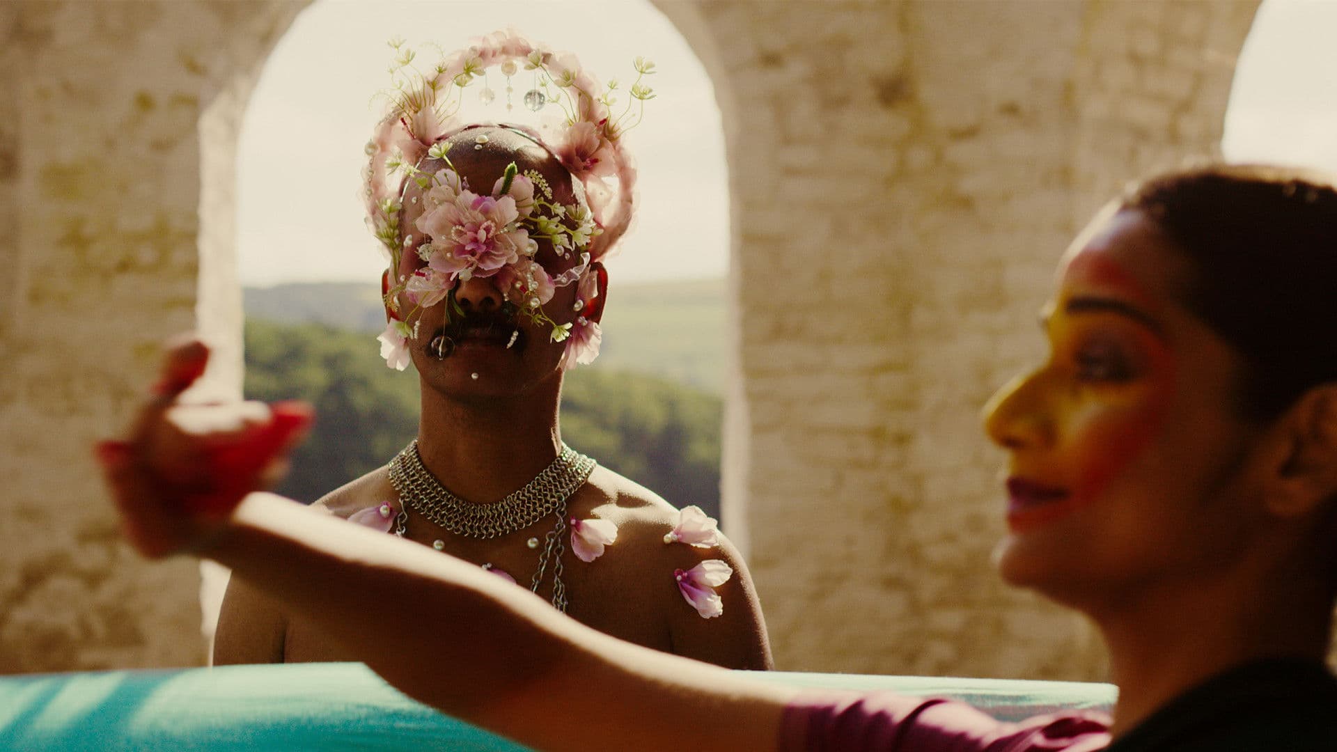 An talamh faoi gheasa