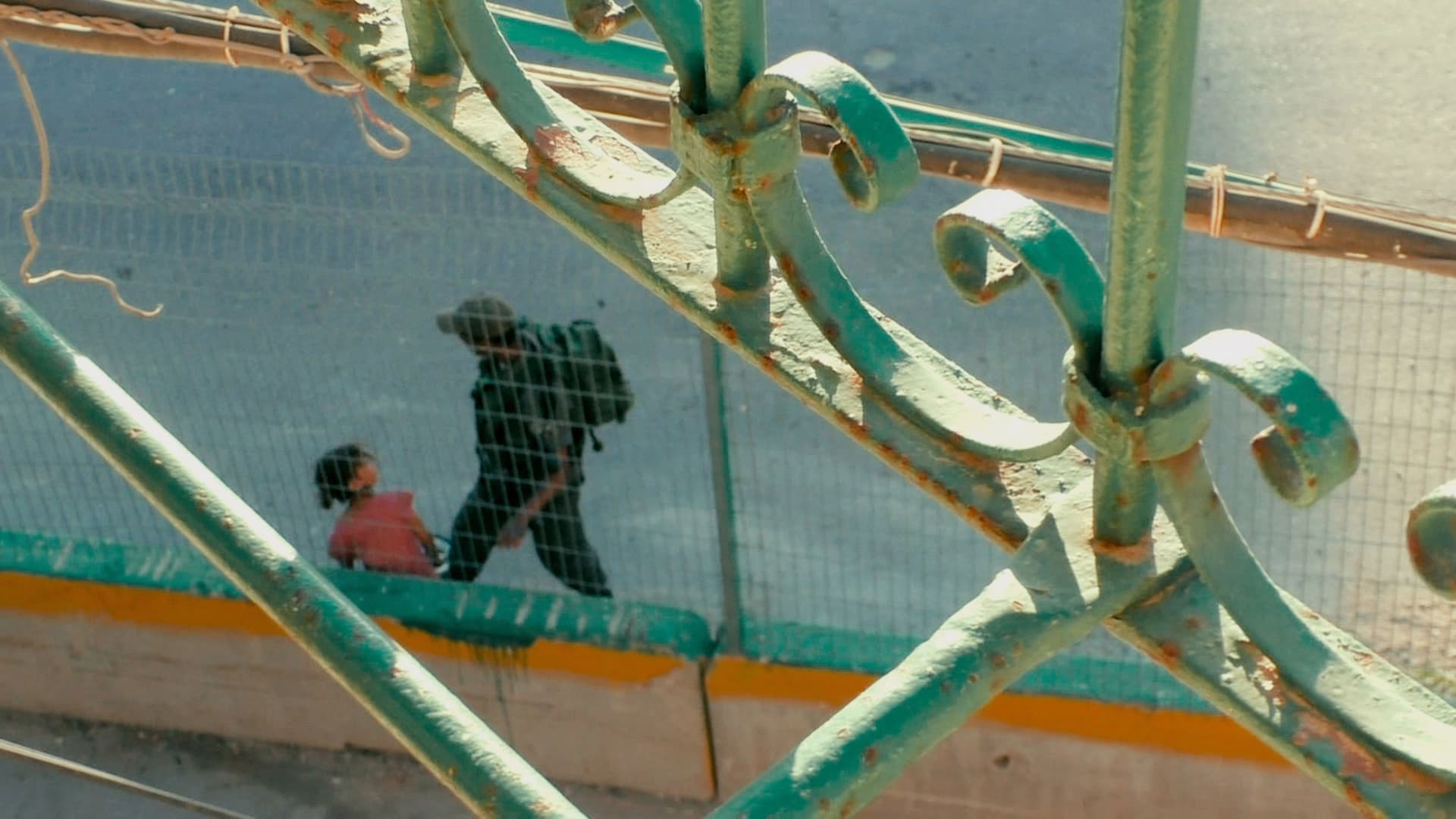 عن الأرض والخُبز