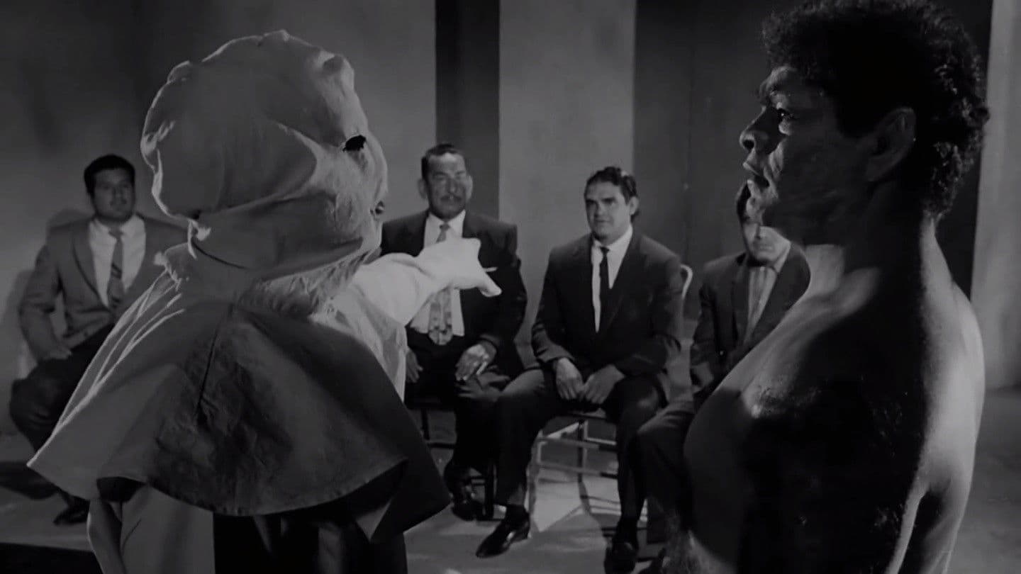 Las luchadoras contra el médico asesino