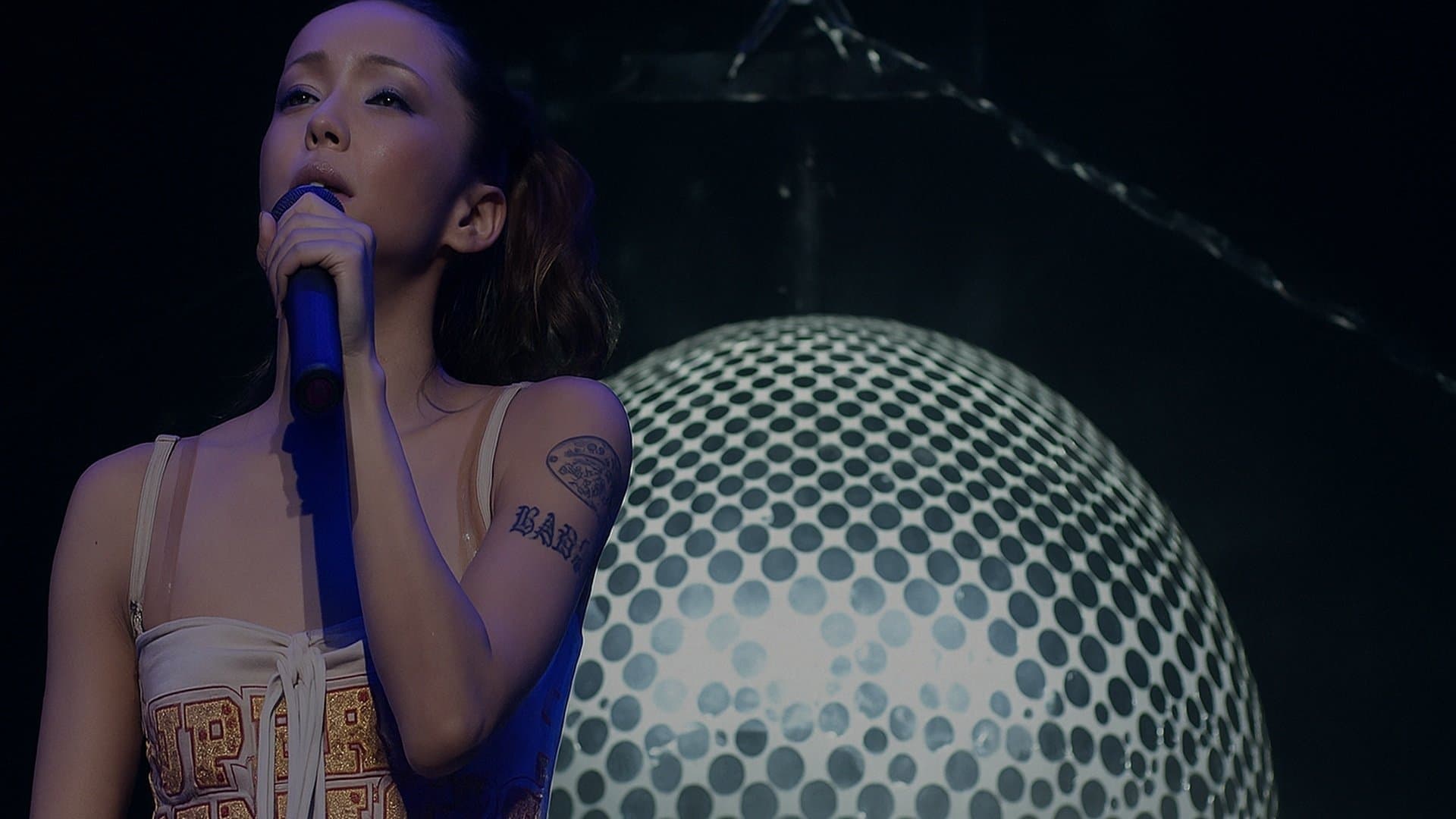 Namie Amuro SO CRAZY tour featuring BEST singles 2003–2004