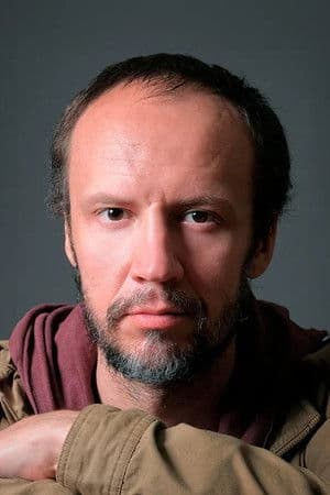 Антон Пахомов