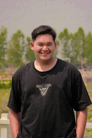 ภิญโญ ผิวจันทร์