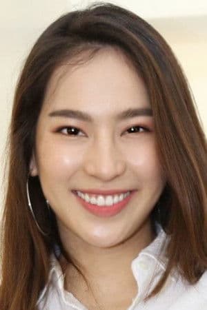 อภิชญา พานิชตระกูล