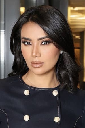 لبنى عبدالعزيز