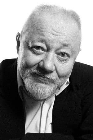 Олег Новиков