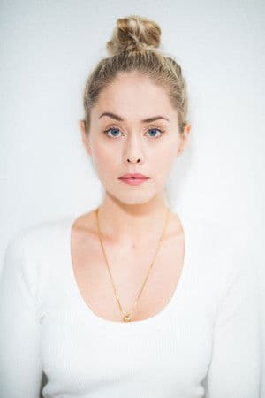 Elke Shari Van Den Broeck