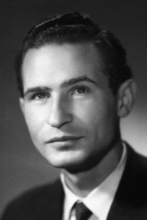 Евгений Карелов