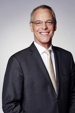 Simon Dallow