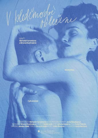 V bleděmodré oblečeni