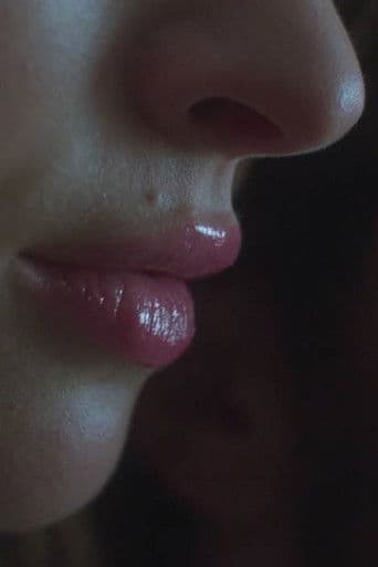 Дівчина з ведмедиком