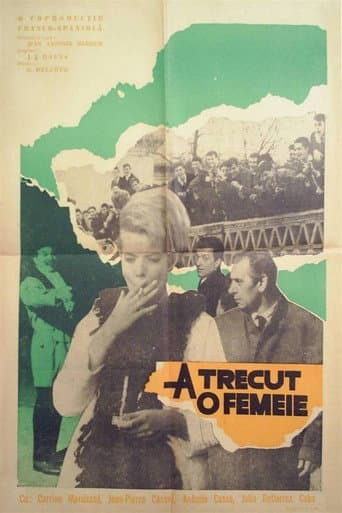 A trecut o femeie