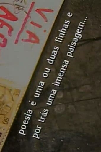 Poesia é uma ou duas linhas, por trás uma imensa paisagem