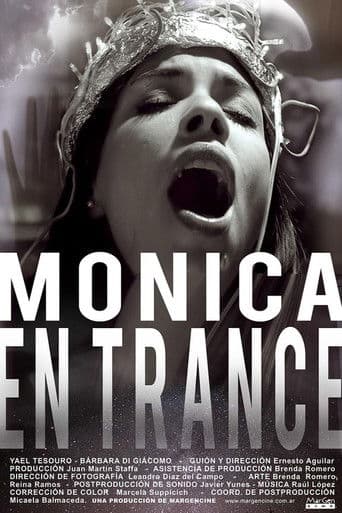 Mónica en trance