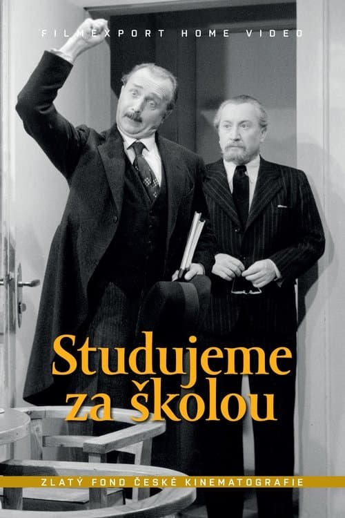 Studujeme za školou!