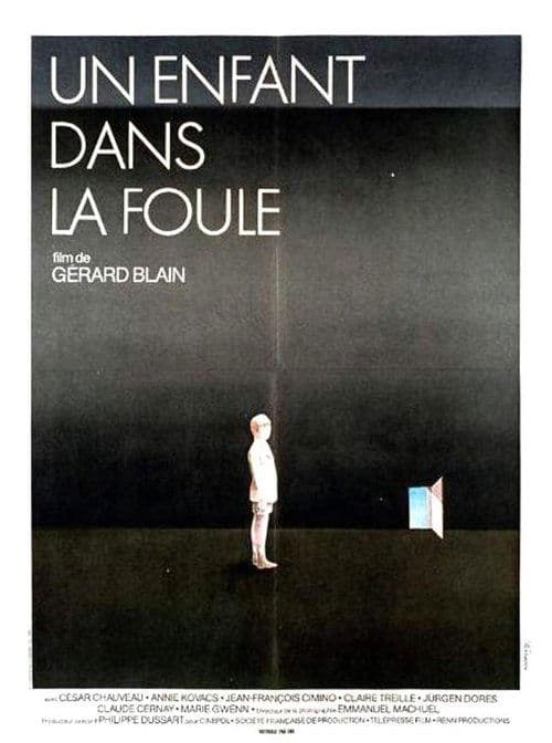 Un enfant dans la foule