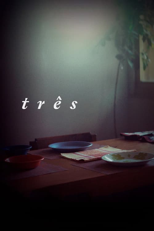 Três