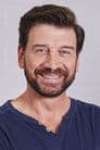 Nick Knowles